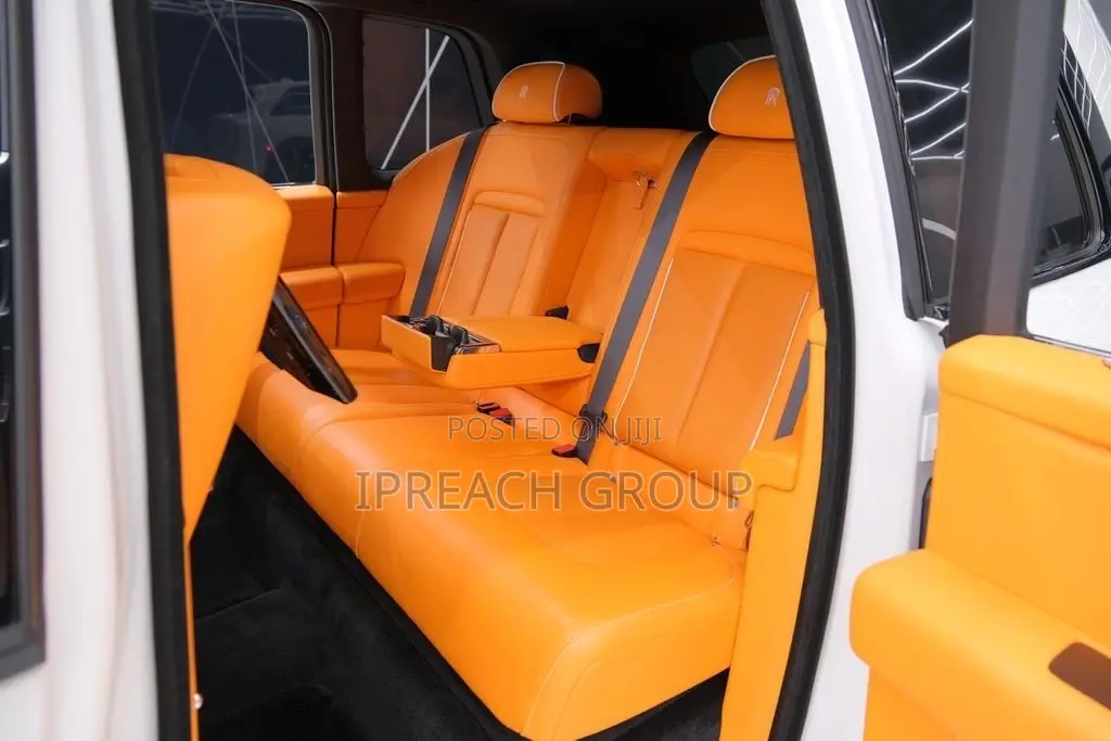 Rolls-Royce Cullinan 2025 White