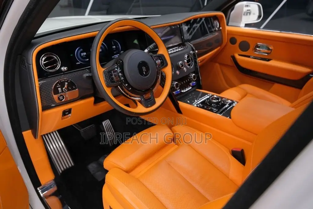 Rolls-Royce Cullinan 2025 White