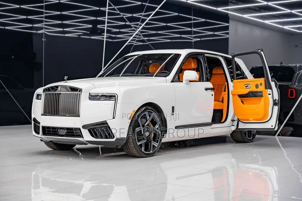 Rolls-Royce Cullinan 2025 White