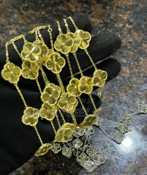 Pure Gold 18karat Hand Chains