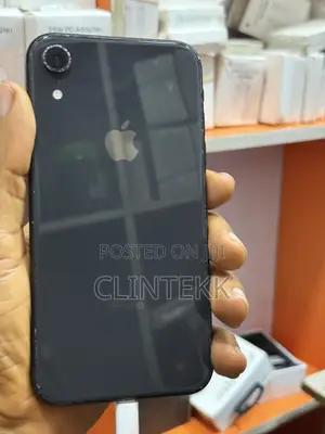 Apple iPhone XR 64 GB Black