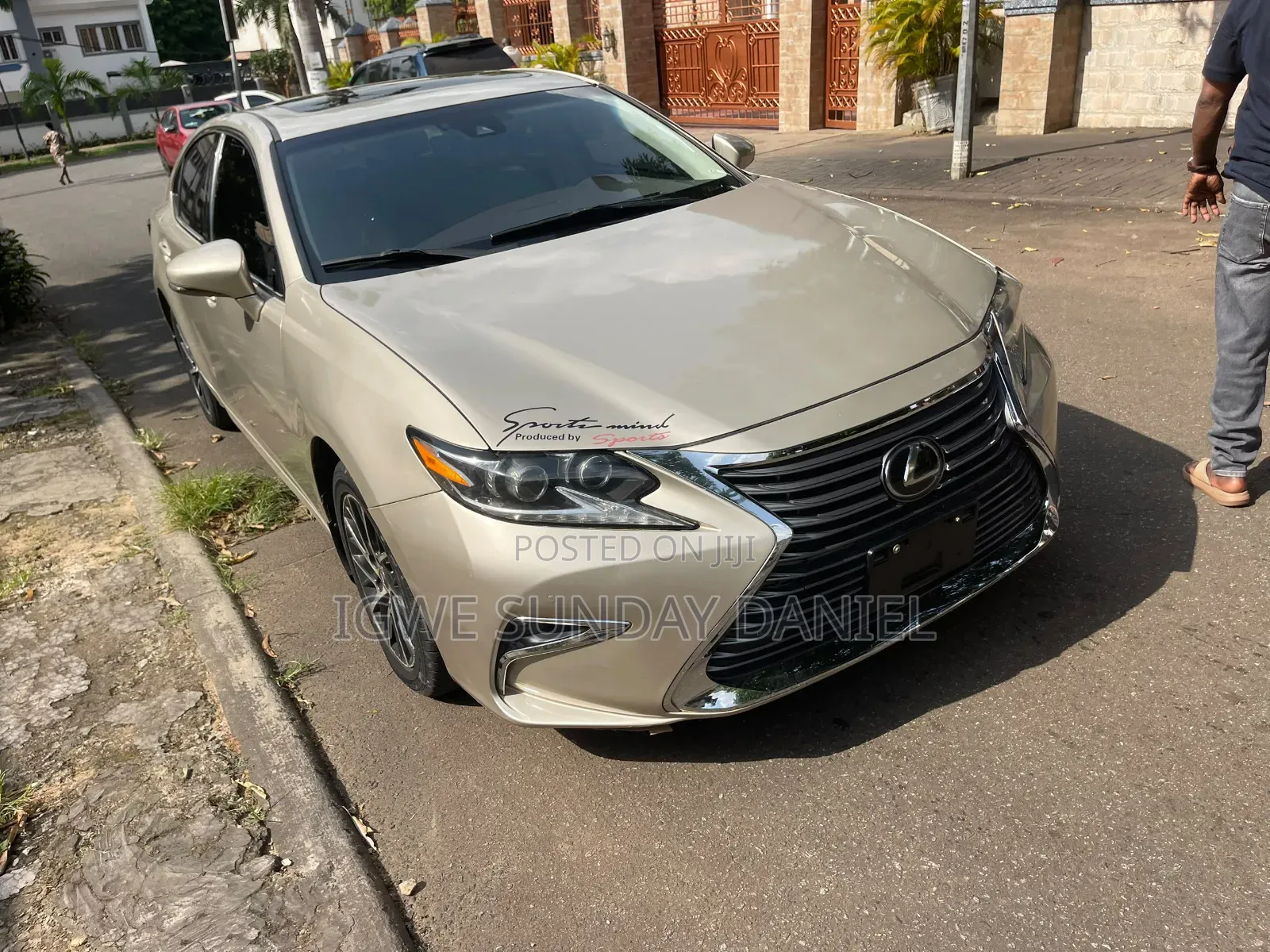 Lexus ES 2016 Gold