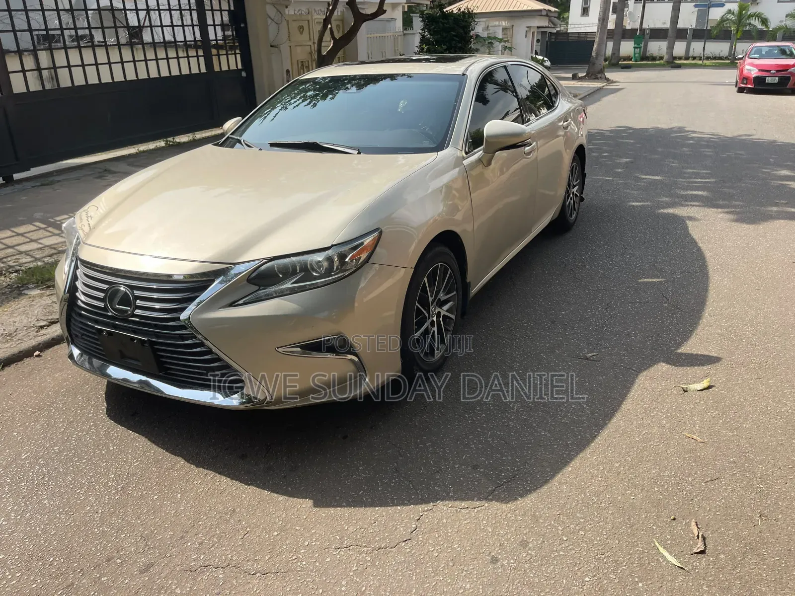 Lexus ES 2016 Gold