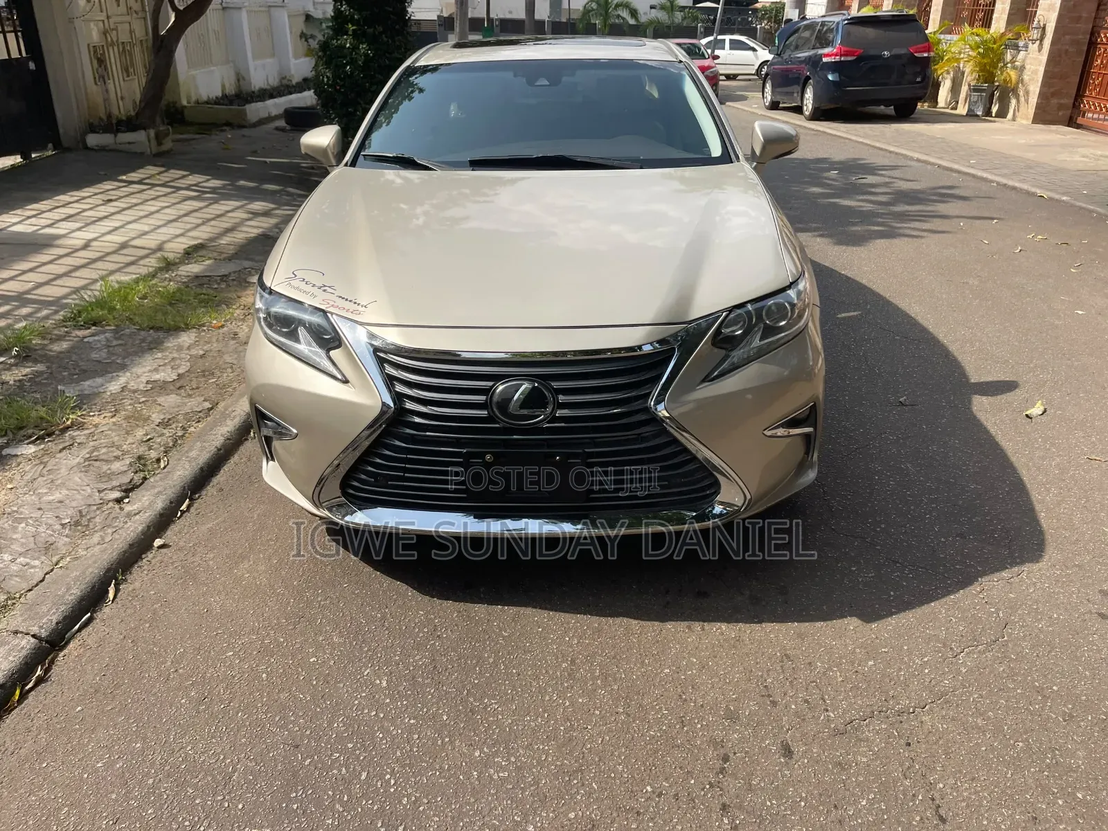 Lexus ES 2016 Gold