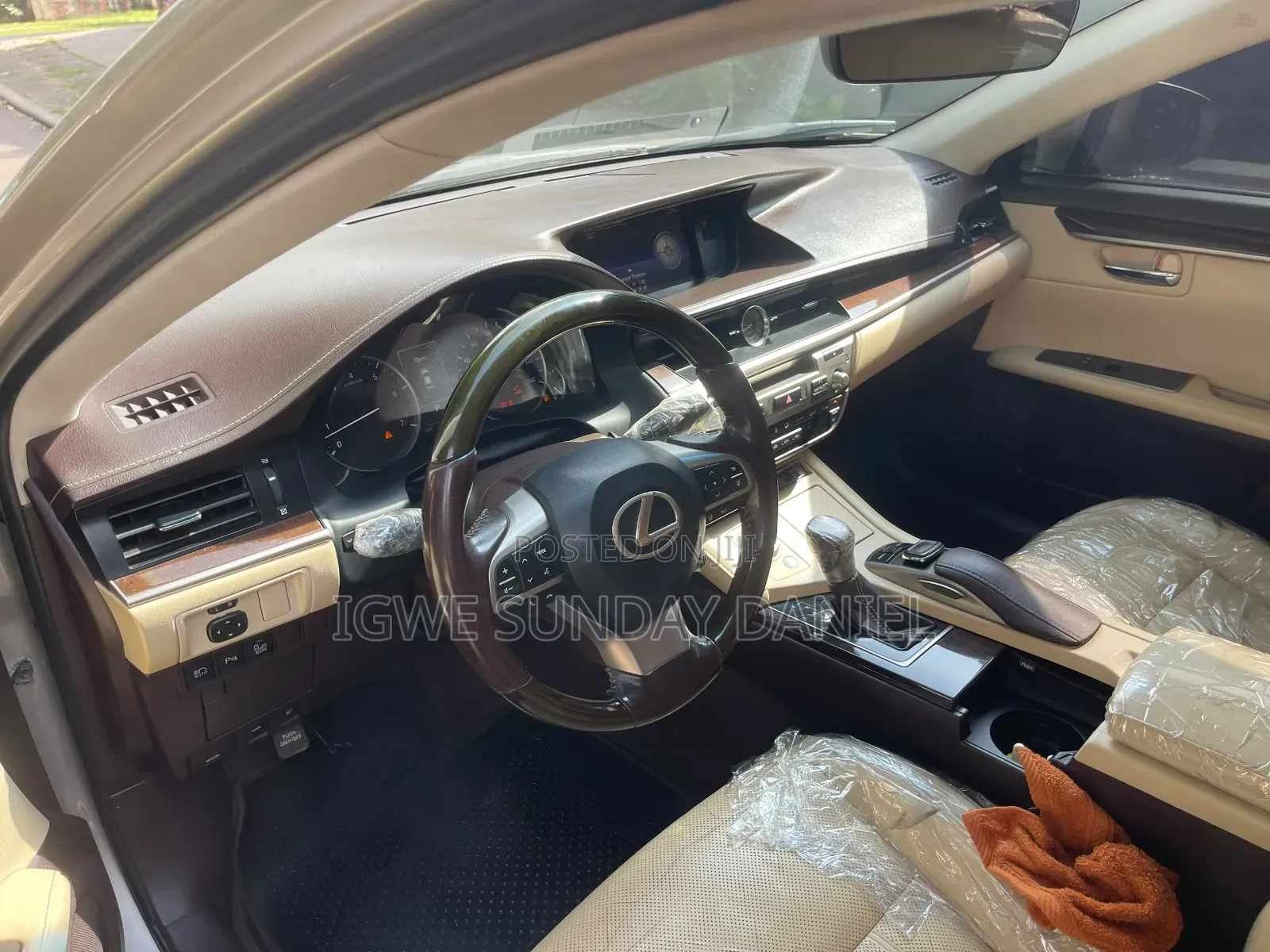 Lexus ES 2016 Gold