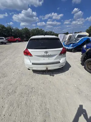 Toyota Venza V6 AWD 2011 White