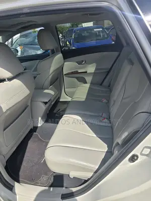 Toyota Venza V6 AWD 2011 White