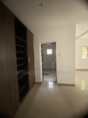 3bdrm Bungalow in Faplins Estate, Galadimawa for sale