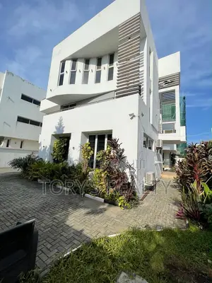5bdrm Duplex in Banana Island for rent