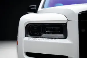 Rolls-Royce Cullinan Base 2019 White