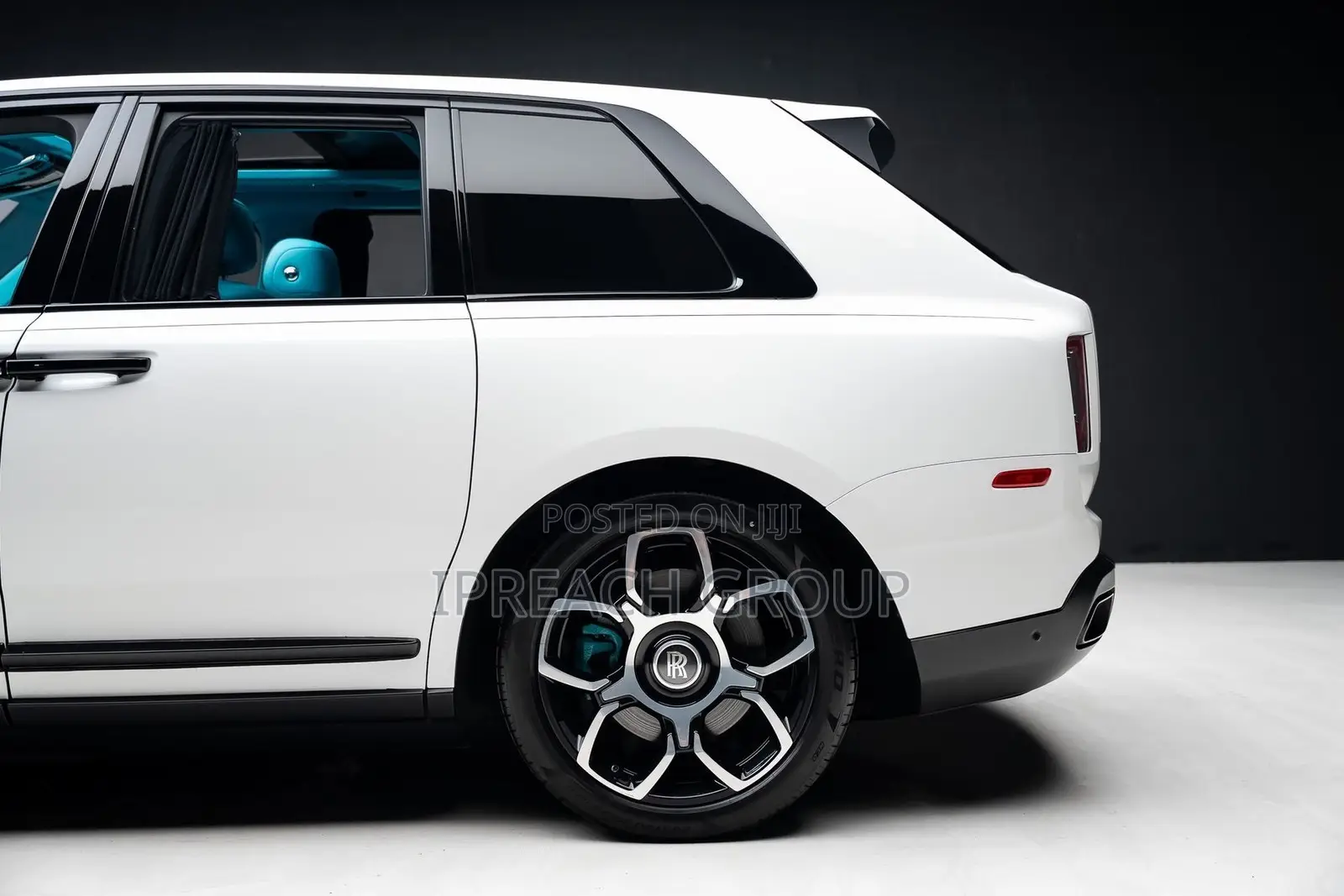 Rolls-Royce Cullinan Base 2019 White