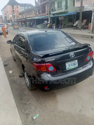Toyota Corolla LE 4dr Sedan (1.8L 4cyl 4A) 2010 Black