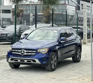 Mercedes-Benz GLC-Class 2019 Blue