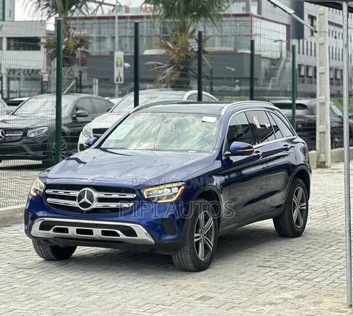 Mercedes-Benz GLC-Class 2019 Blue
