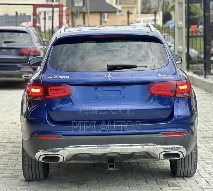 Mercedes-Benz GLC-Class 2019 Blue