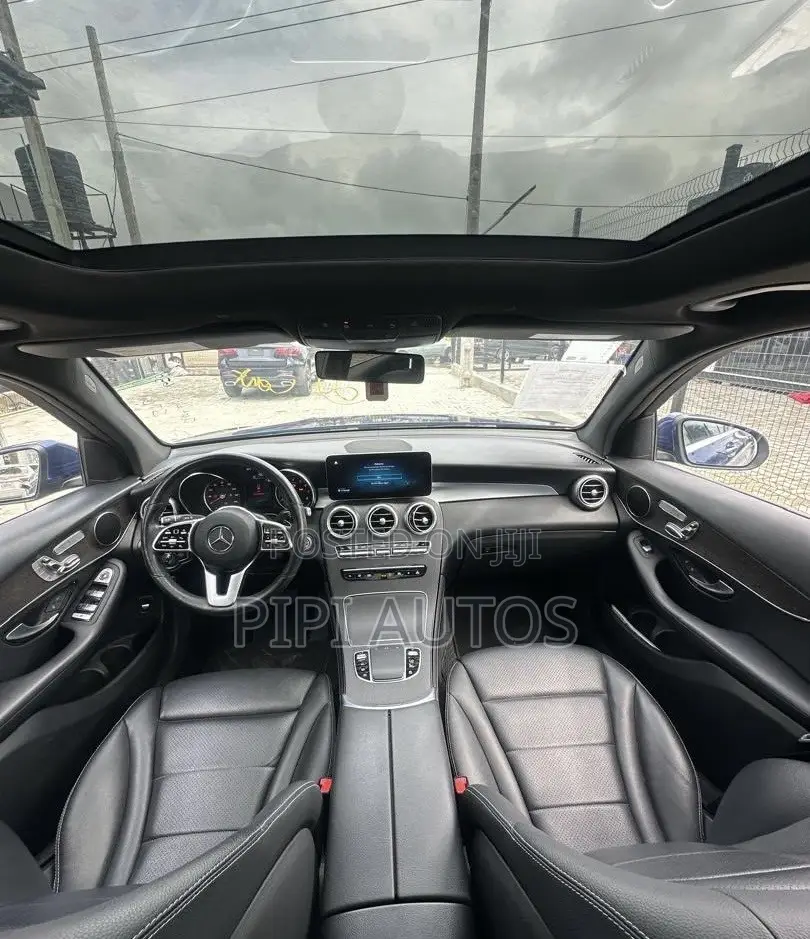 Mercedes-Benz GLC-Class 2019 Blue