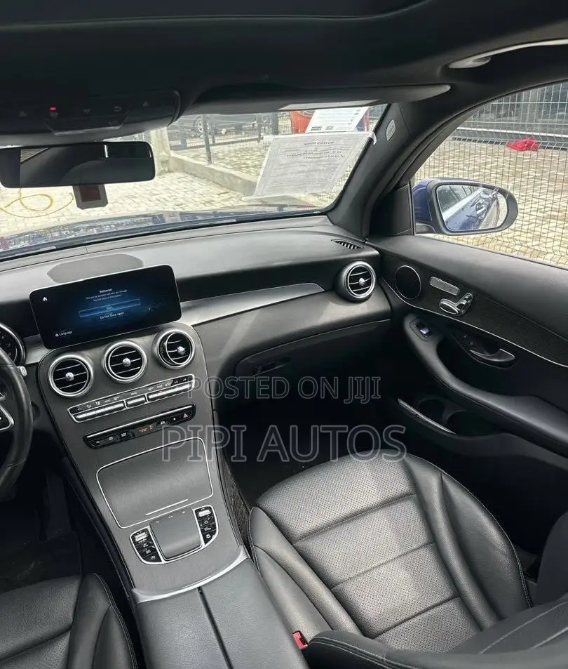 Mercedes-Benz GLC-Class 2019 Blue
