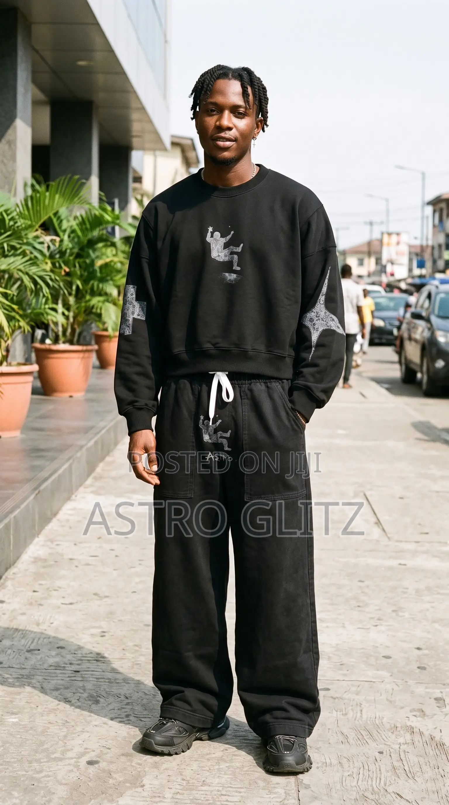 Sweat Shirt