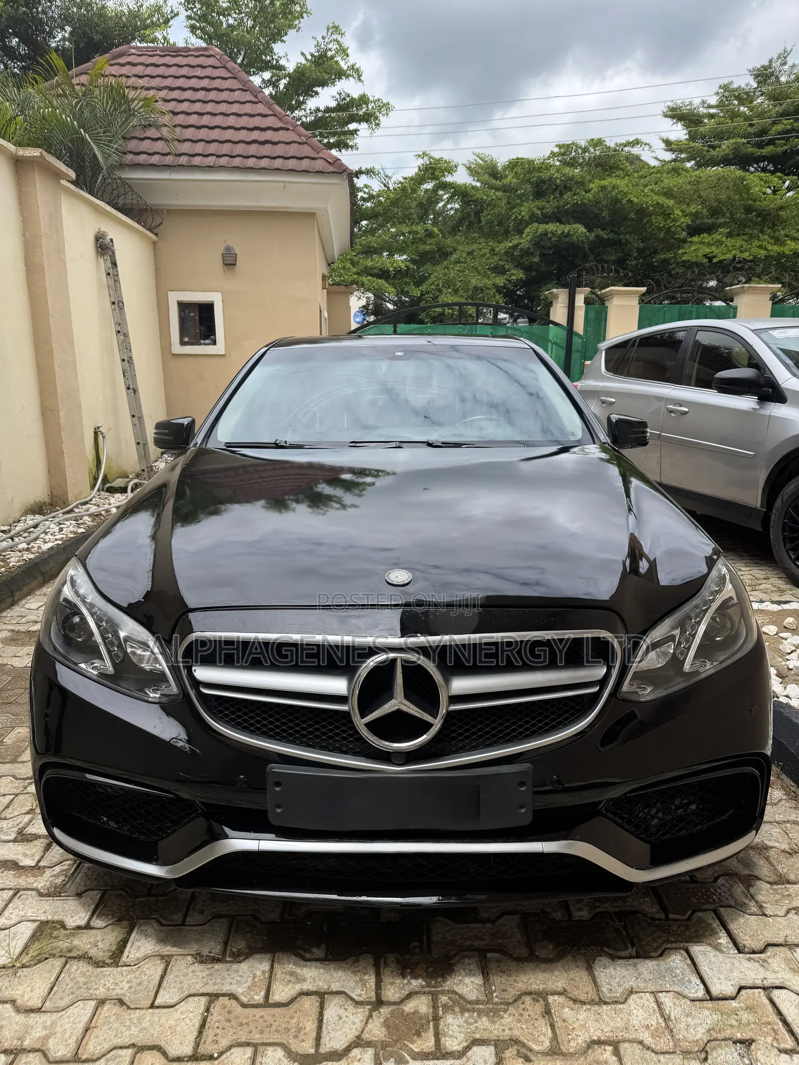 Mercedes-Benz E-Class 2012 Black