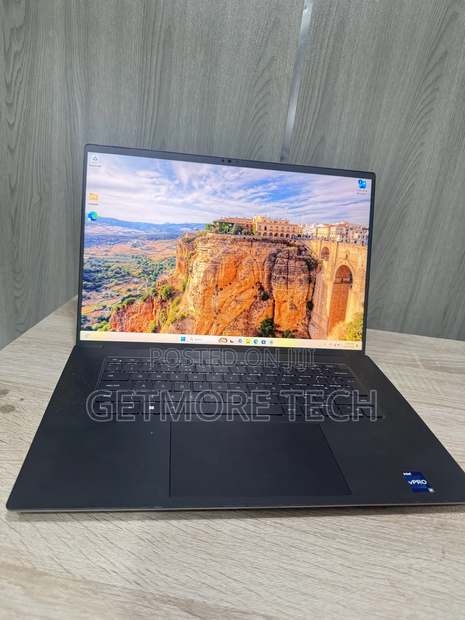 Laptop Dell Precision 5680 32GB Intel Core i9 SSD 512GB
