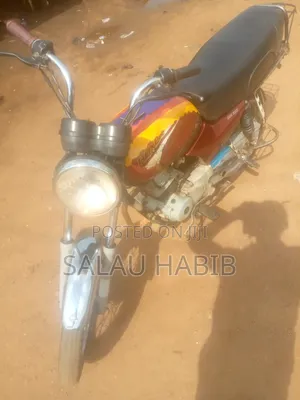 Bajaj Boxer 2021 Red