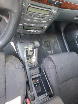 Toyota Avensis 2005 Silver