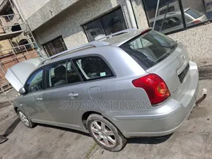 Toyota Avensis 2005 Silver
