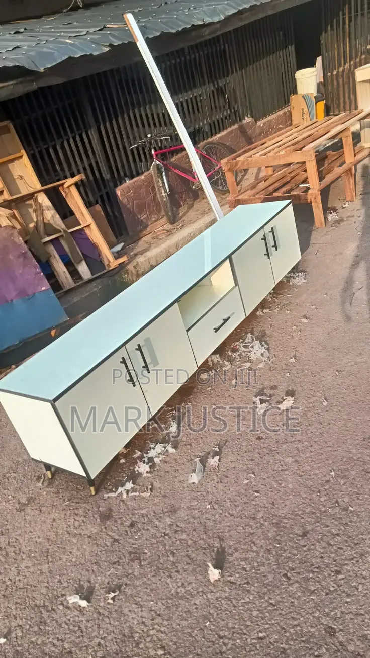 5ft Length TV Shelf