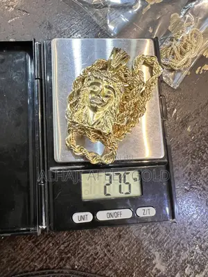 Pure Gold 18karat Gold Twisted Chains