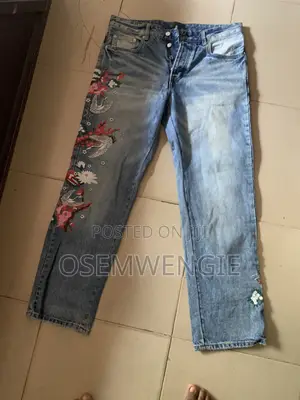 Amiri Jeans