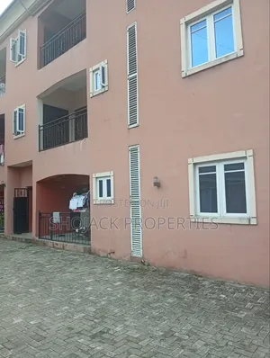 2bdrm Block of Flats in Makele Close, Diobu Mile 4 for rent