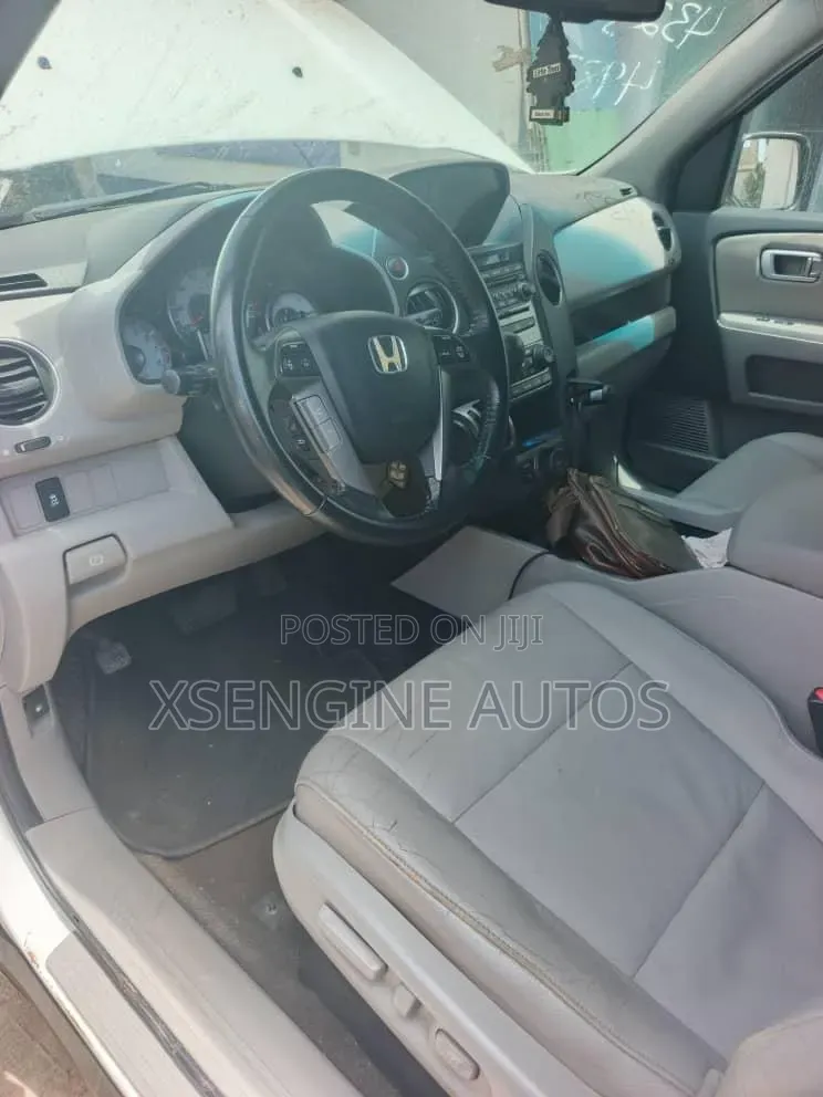 Honda Pilot 2012 White