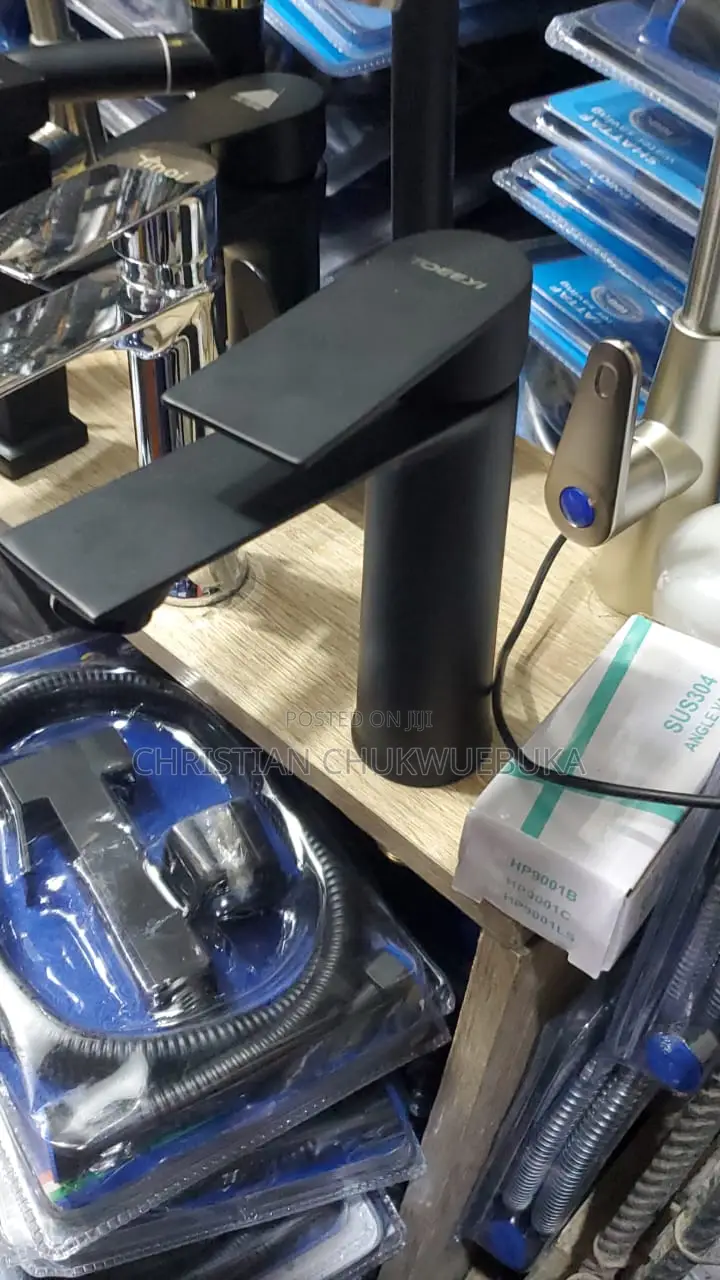 Basin Mixer| Modern Design| Black Mixer Tap