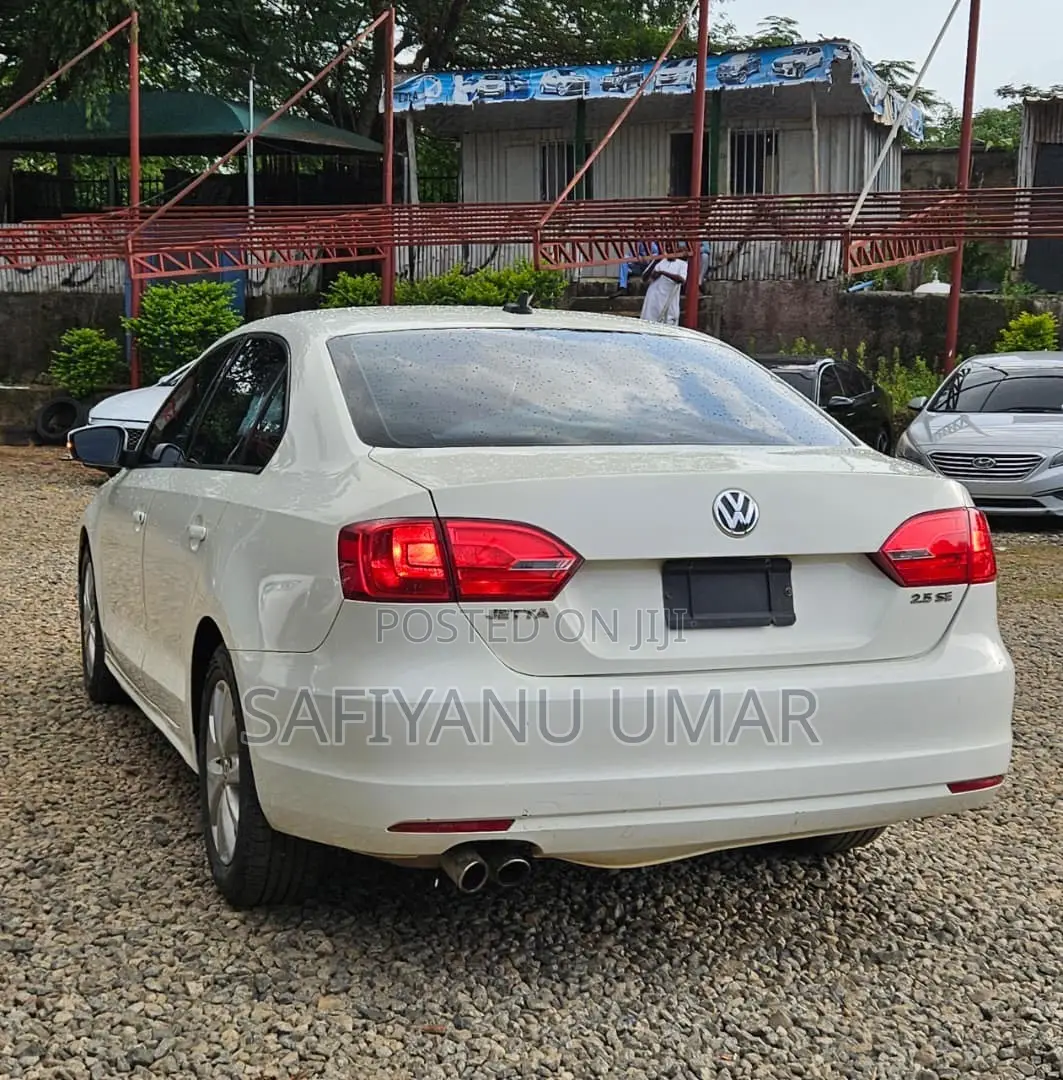 Volkswagen Jetta 2013 White