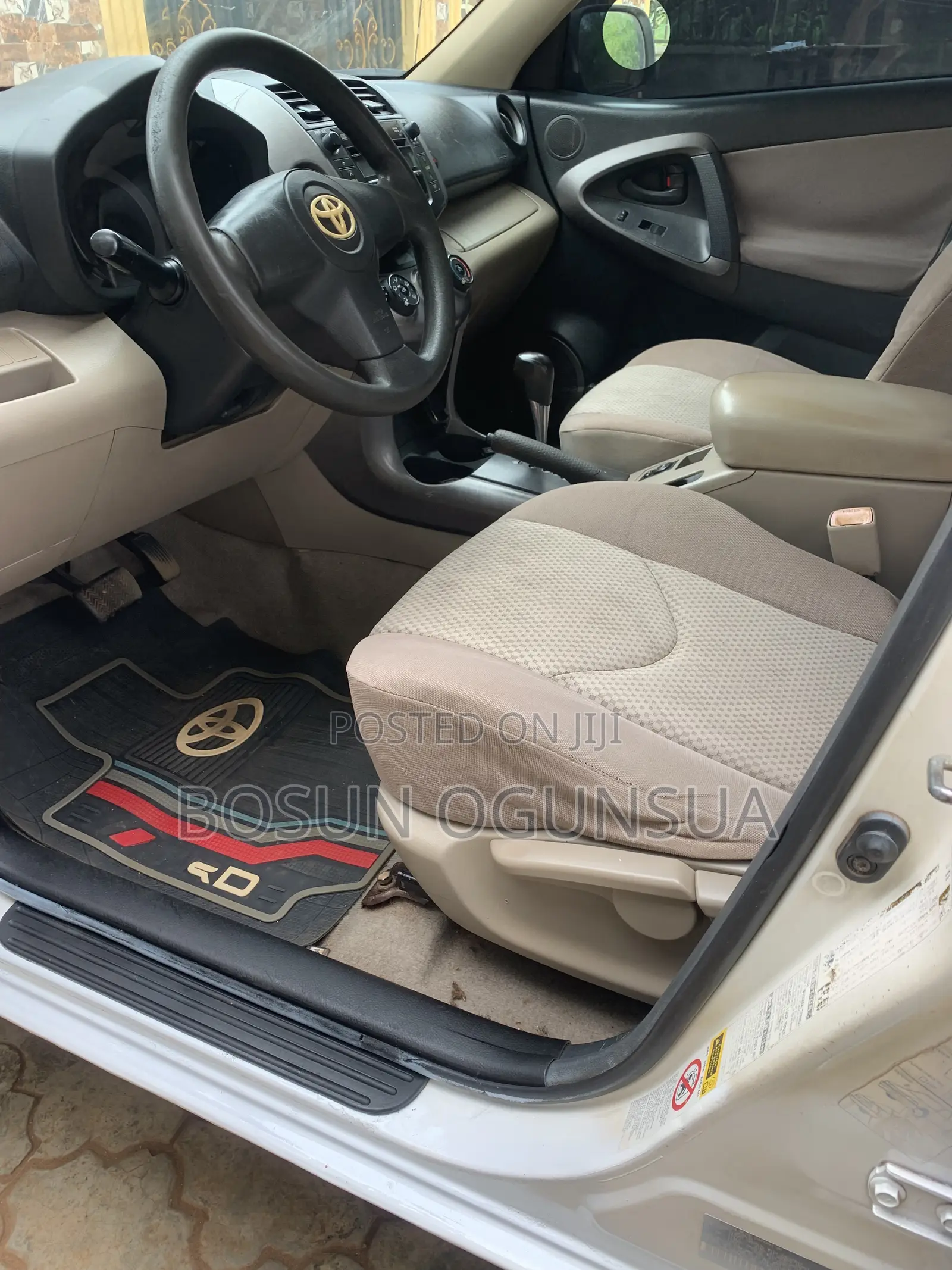 Toyota RAV4 2.4 2008 White