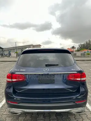 Mercedes-Benz GLC-Class 2016 Blue