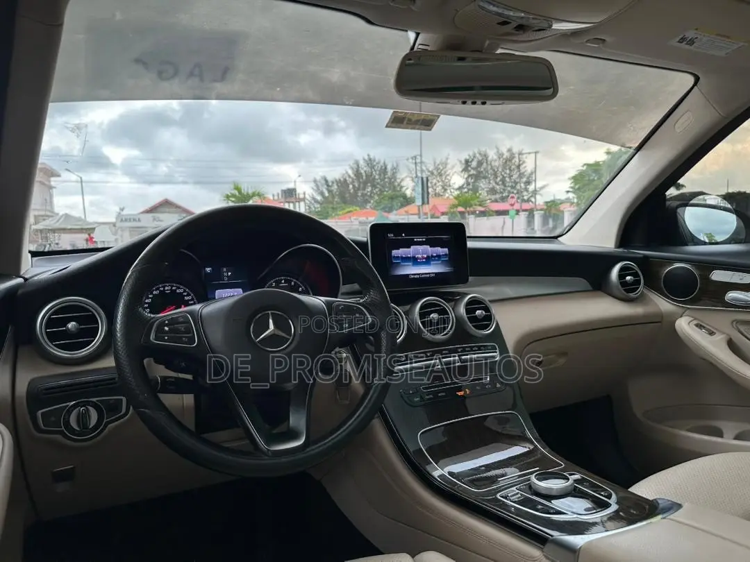 Mercedes-Benz GLC-Class 2016 Blue