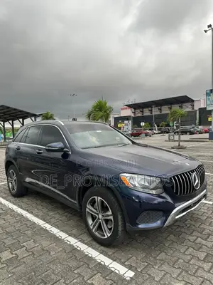 Mercedes-Benz GLC-Class 2016 Blue