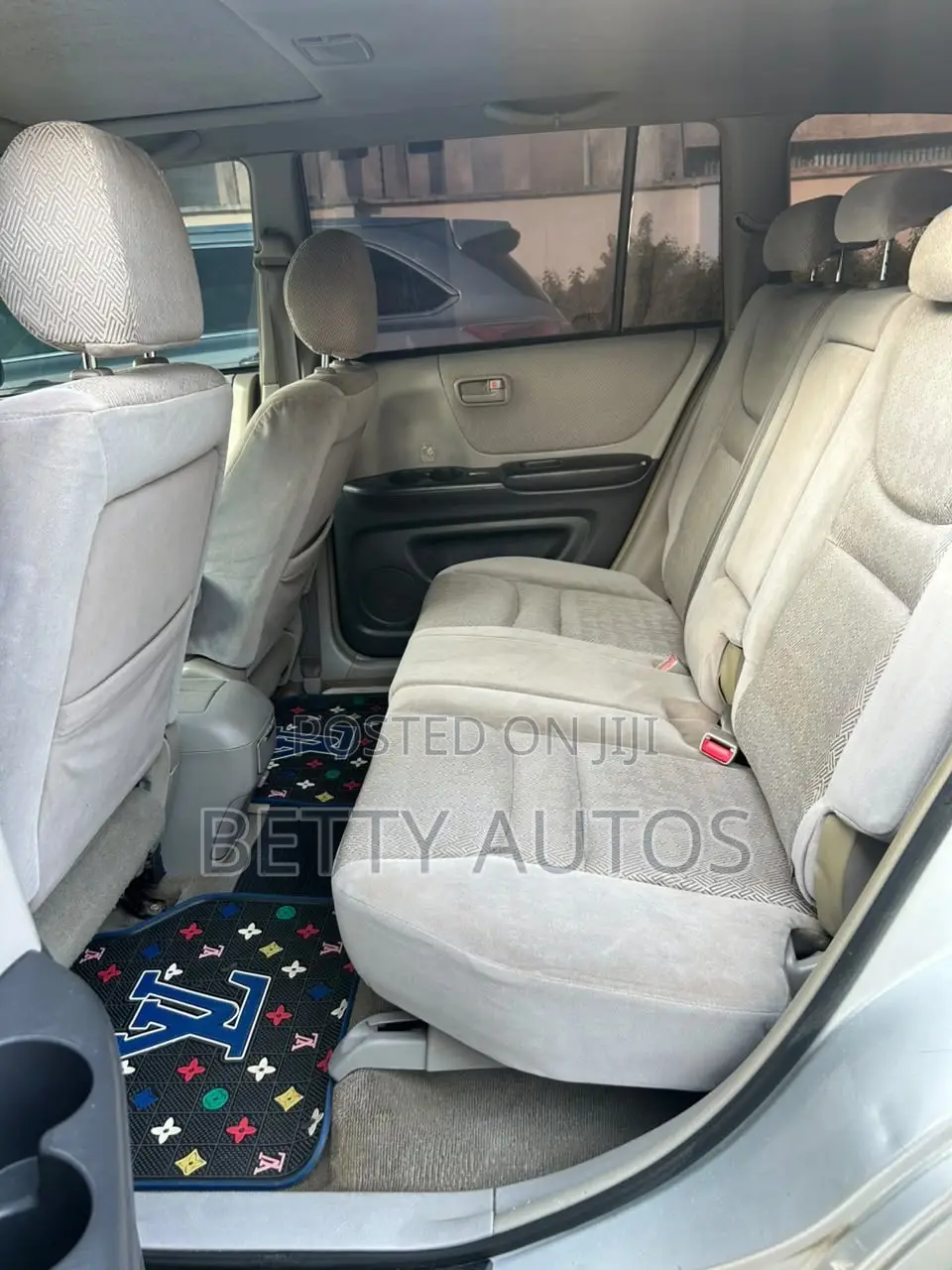 Toyota Highlander 2004 Silver