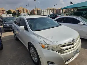Toyota Venza 2010 White