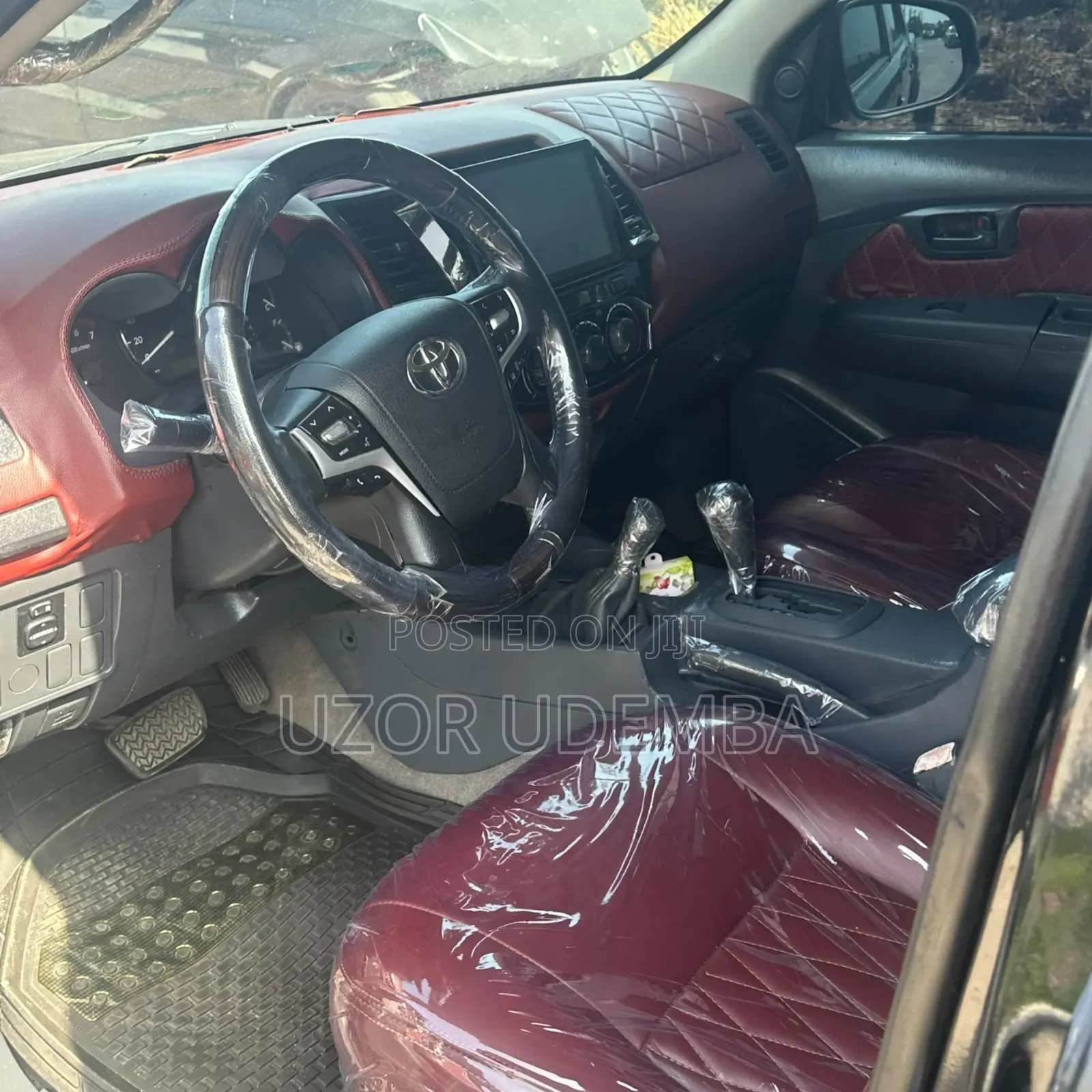 Toyota Hilux SR5 2013 Black