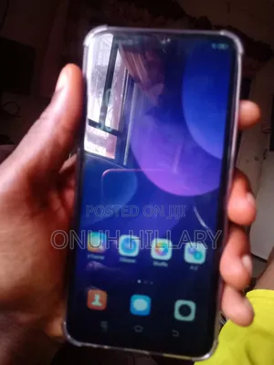 Vivo Y17 256 GB Red