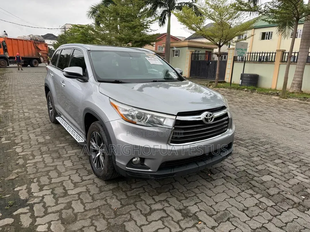 Toyota Highlander 2016 Silver