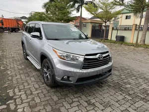 Toyota Highlander 2016 Silver