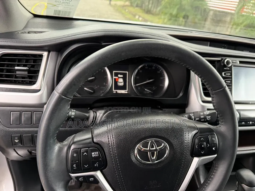 Toyota Highlander 2016 Silver