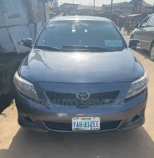 Toyota Corolla 2010 Gray