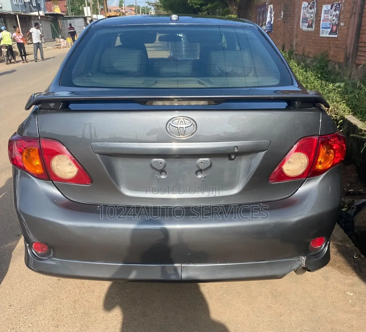 Toyota Corolla 2010 Gray