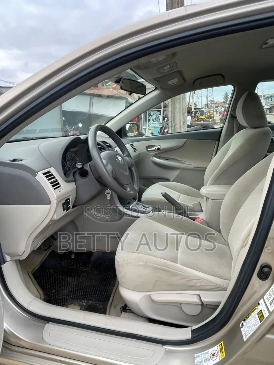 Toyota Corolla 2009 Gold