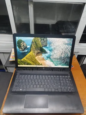 Laptop HP Pavilion Power 15 16GB Intel Core i7 SSD 512GB