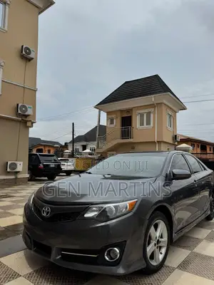 Toyota Camry 2012 Gray